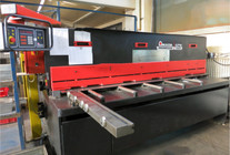 Maschinenpark Schneiden Tafelschere Amada GPN 425